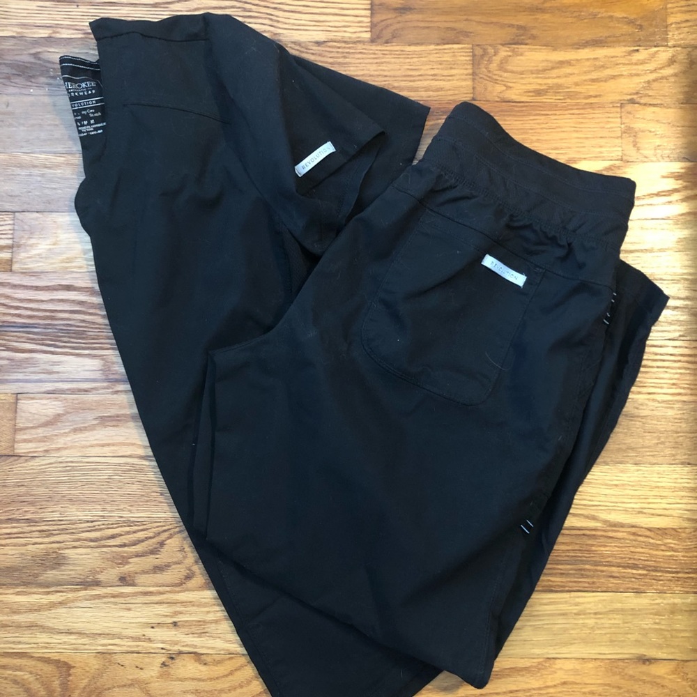 Women’s Cherokee Scrubs with Jogger Bottoms